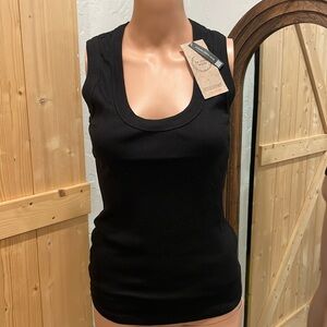 River island scoop tank top. Black. Size 4.